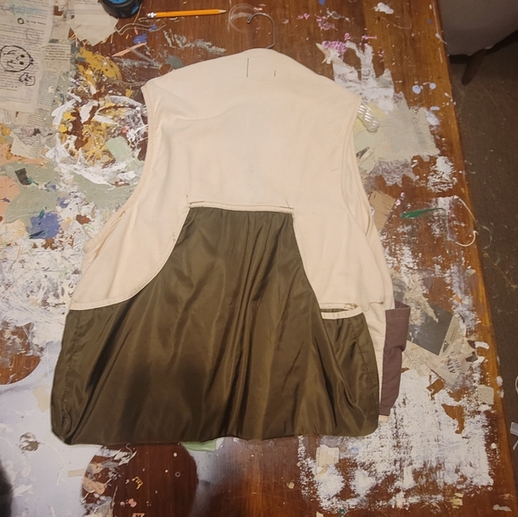 Men's Large shooting vest with pin - Picture 3 of 3